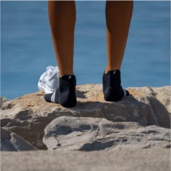 Calcetín Sporcks Noosa Negro 8 Calcetín Sporcks Noosa Negro -Saucony Tienda calcetin sporcks noosa negro 2