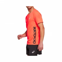 Camiseta Asics Future Tokyo Manga Corta Naranja Negro 11 Camiseta Asics Future Tokyo Manga Corta Naranja Negro -Saucony Tienda camiseta asics future tokyo manga corta naranja negro 3