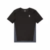 ON Running Camiseta On Performance-T Manga Corta Negro Gris 1 ON Running Camiseta On Performance-T Manga Corta Negro Gris -Saucony Tienda camiseta on performance t manga corta negro gris