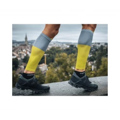 Medias Compresión Compressport R2V2 Gris Verde Lima 11 Medias Compresión Compressport R2V2 Gris Verde Lima -Saucony Tienda medias compresion compressport r2v2 gris verde lima 3