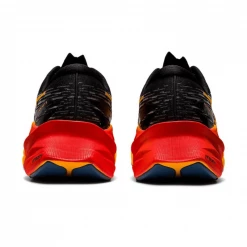 Zapatillas Asics Novablast 3 Negro Naranja AW22 -Saucony Tienda zapatillas asics novablast 3 negro naranja aw22 4