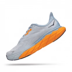 Zapatillas Hoka One One Arahi 6 Gris Naranja SS22 -Saucony Tienda zapatillas hoka one one arahi 6 gris naranja ss22 3